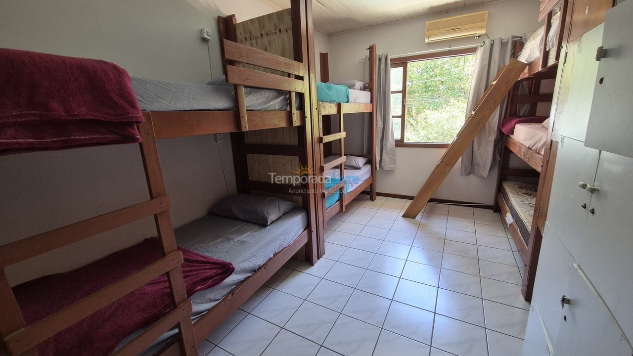 Casa para alquiler de vacaciones em Balneário Camboriú (Centro)