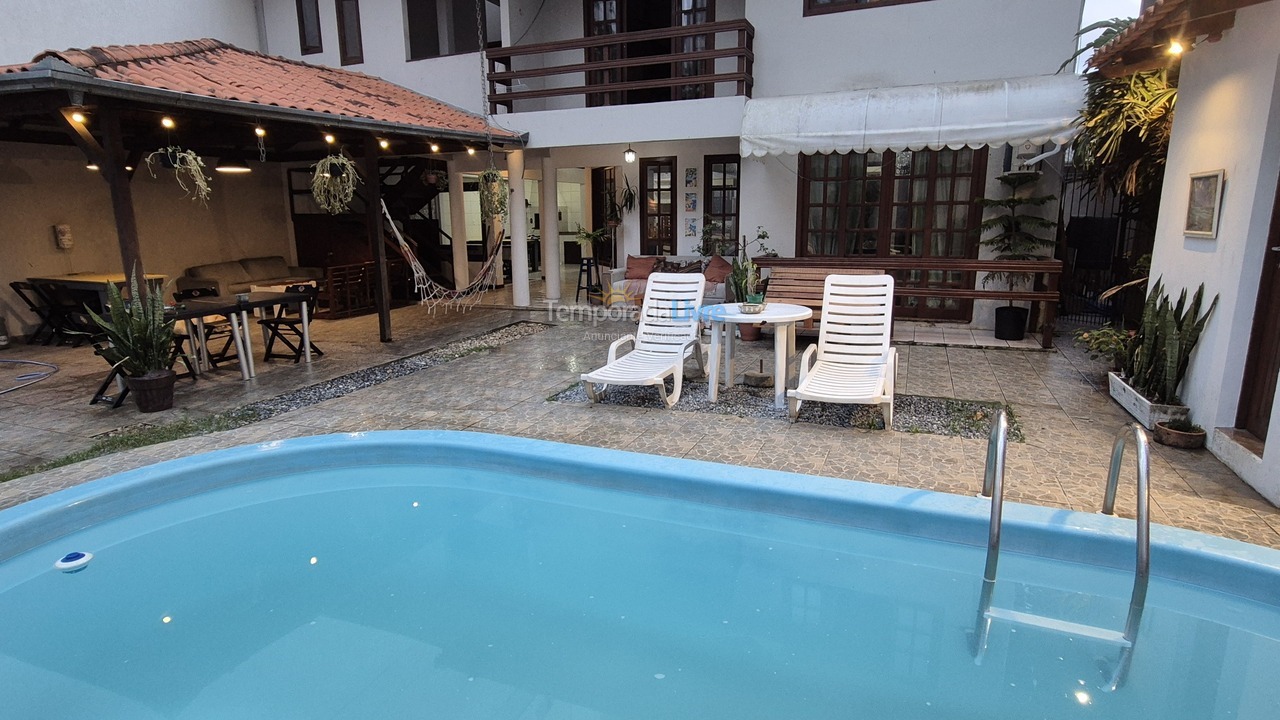 Casa para alquiler de vacaciones em Balneário Camboriú (Centro)