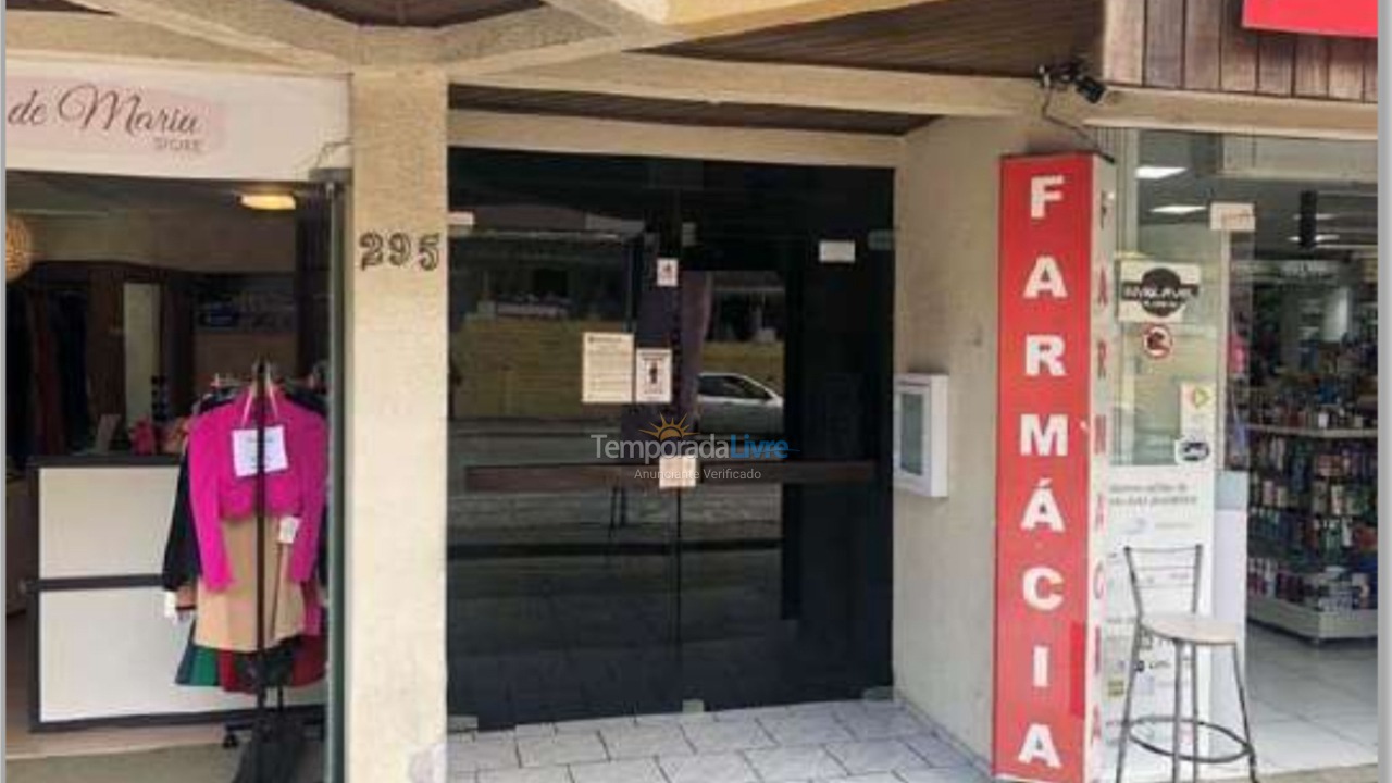 Apartamento para aluguel de temporada em Itapema (Canto da Praia)