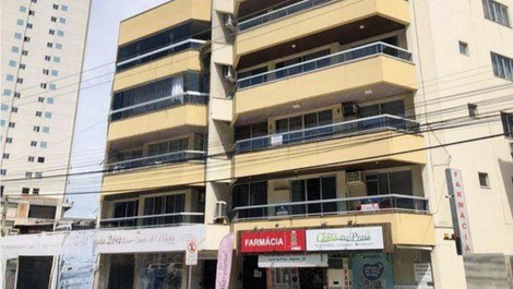 Apartamento todo reformado a 50 metros da praia