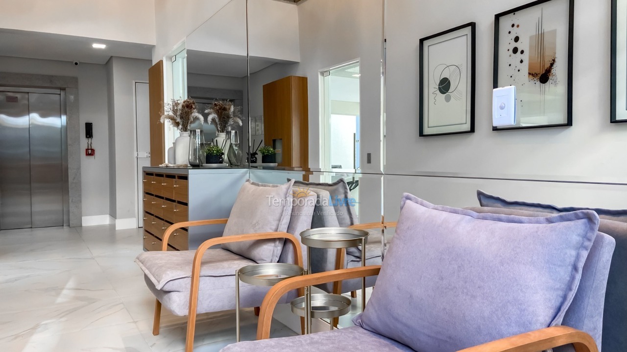 Apartment for vacation rental in Bombinhas (Praia de Bombas)