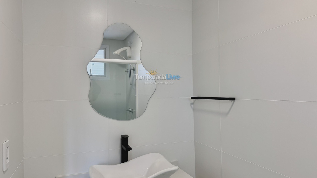 Apartment for vacation rental in Bombinhas (Praia de Bombas)