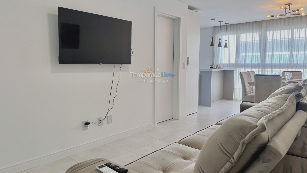 Apartment for vacation rental in Bombinhas (Praia de Bombas)