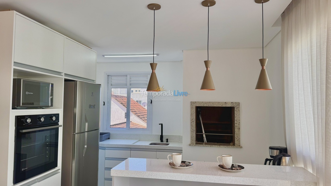 Apartment for vacation rental in Bombinhas (Praia de Bombas)