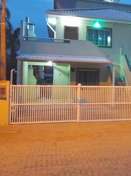 House for vacation rental in Bombinhas (Mariscal)