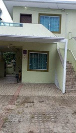HOUSE ON MARISCAL BEACH - BOMBINHAS - SANTA CATARINA