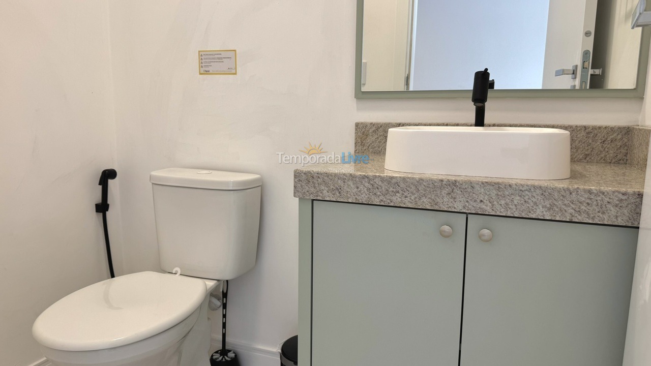 Apartamento para aluguel de temporada em Bombinhas (Praia de Bombas)