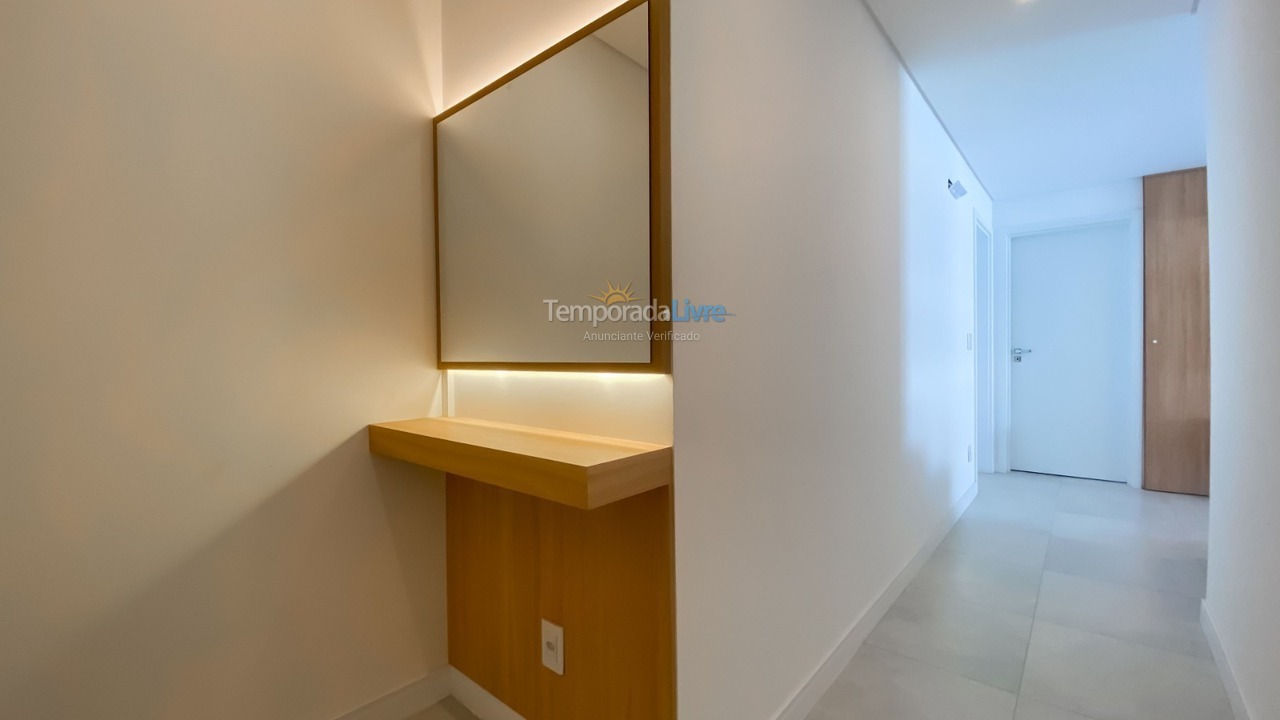 Apartamento para aluguel de temporada em Bombinhas (Praia de Bombas)