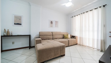 Apartment on the main avenue in Bombas! 2 bedrooms