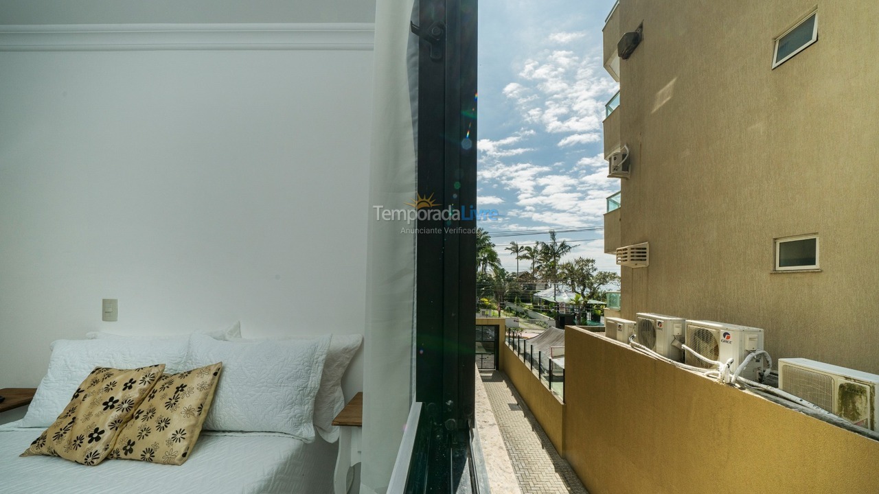 Apartment for vacation rental in Bombinhas (Praia de Bombas)