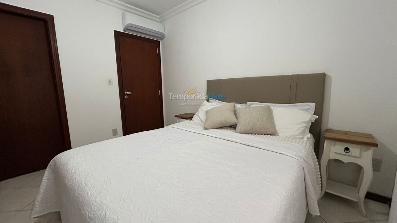 Apartment for vacation rental in Bombinhas (Praia de Bombas)