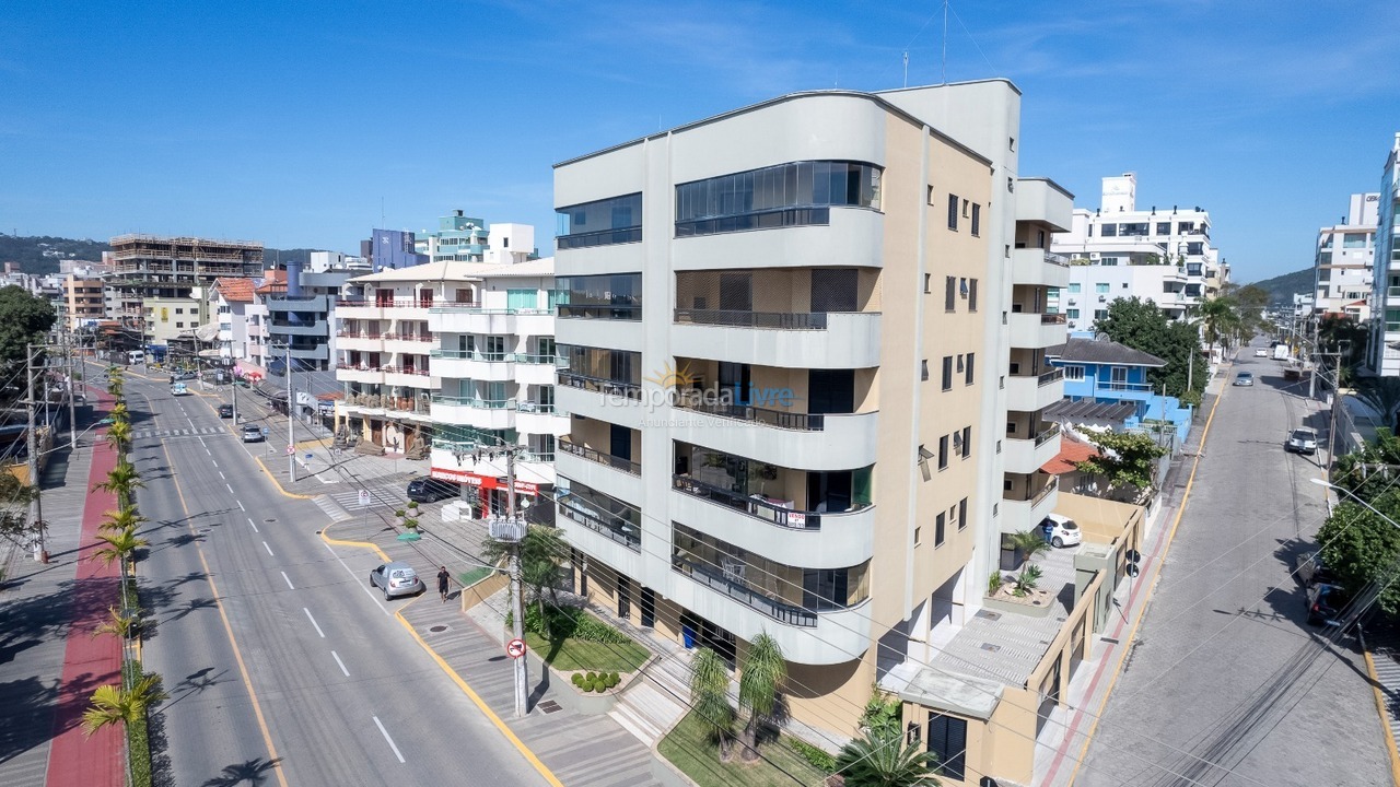 Apartment for vacation rental in Bombinhas (Praia de Bombas)