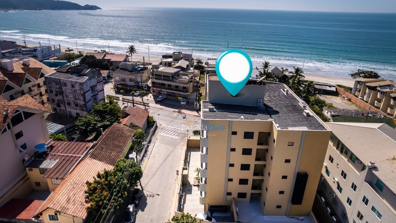 Apartment for vacation rental in Bombinhas (Praia de Bombas)