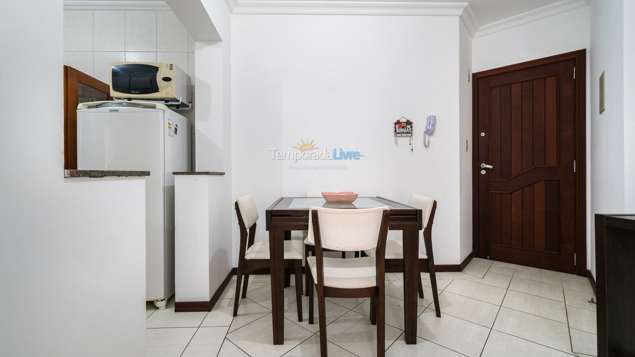 Apartment for vacation rental in Bombinhas (Praia de Bombas)