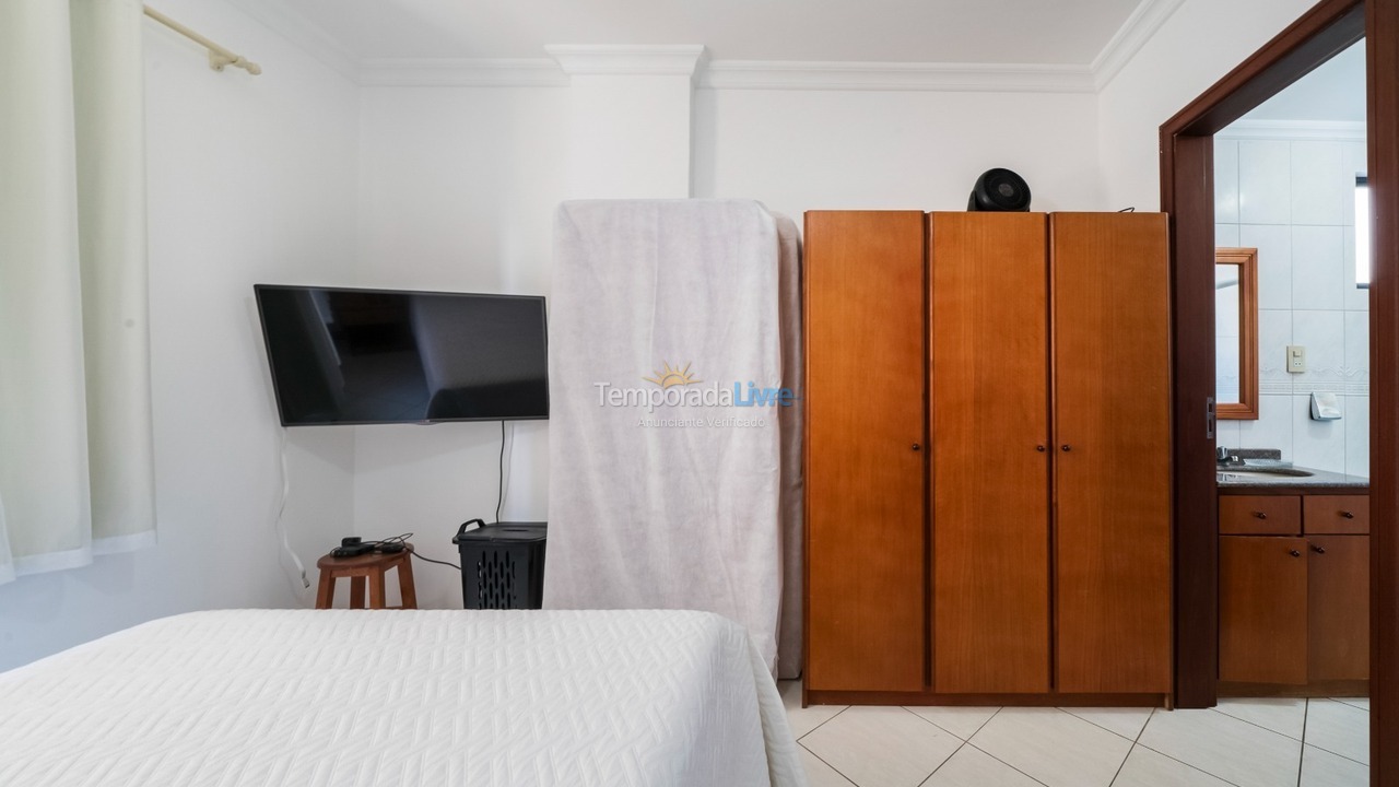 Apartment for vacation rental in Bombinhas (Praia de Bombas)