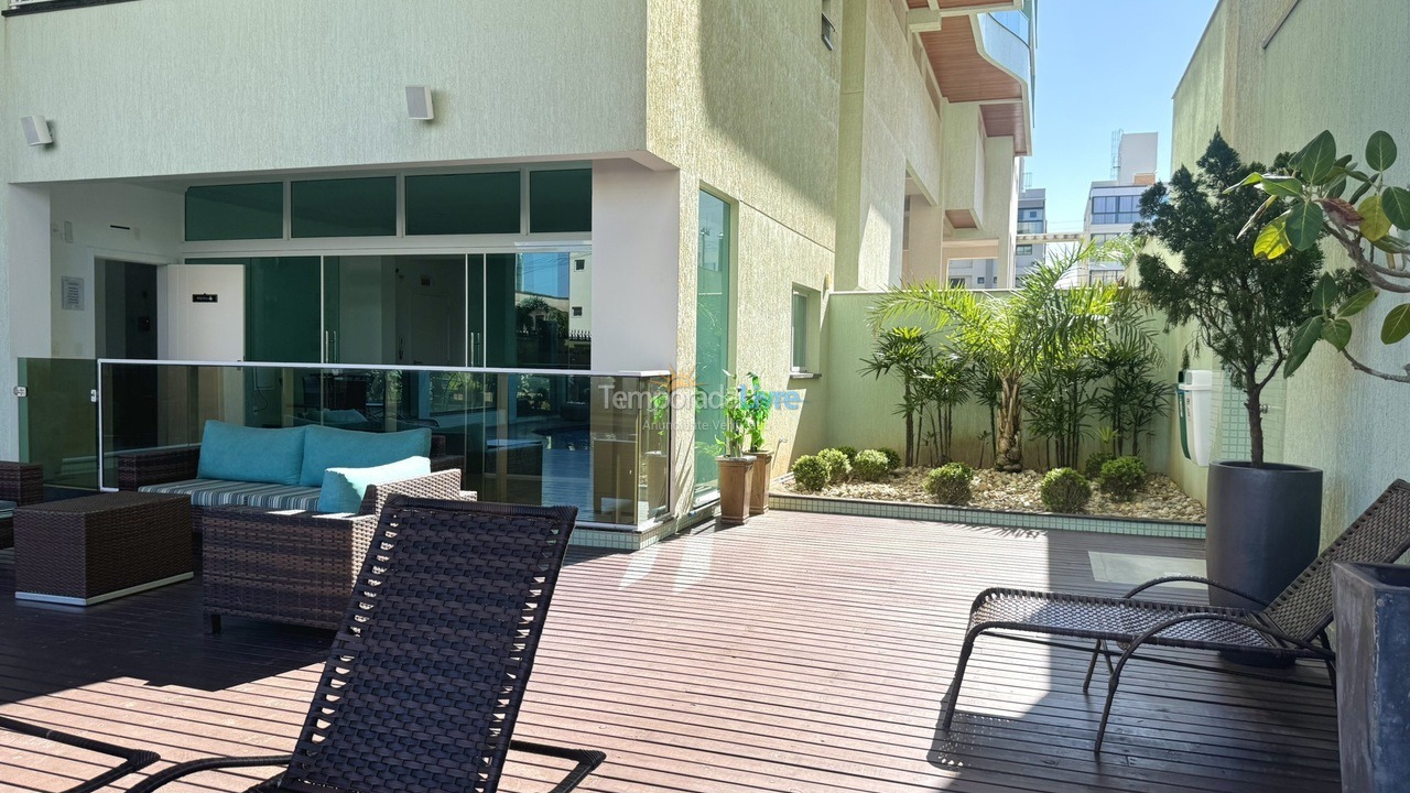 Apartamento para aluguel de temporada em Bombinhas (Praia de Bombas)