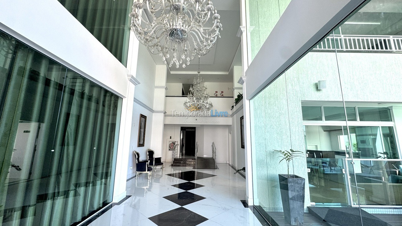 Apartamento para aluguel de temporada em Bombinhas (Praia de Bombas)