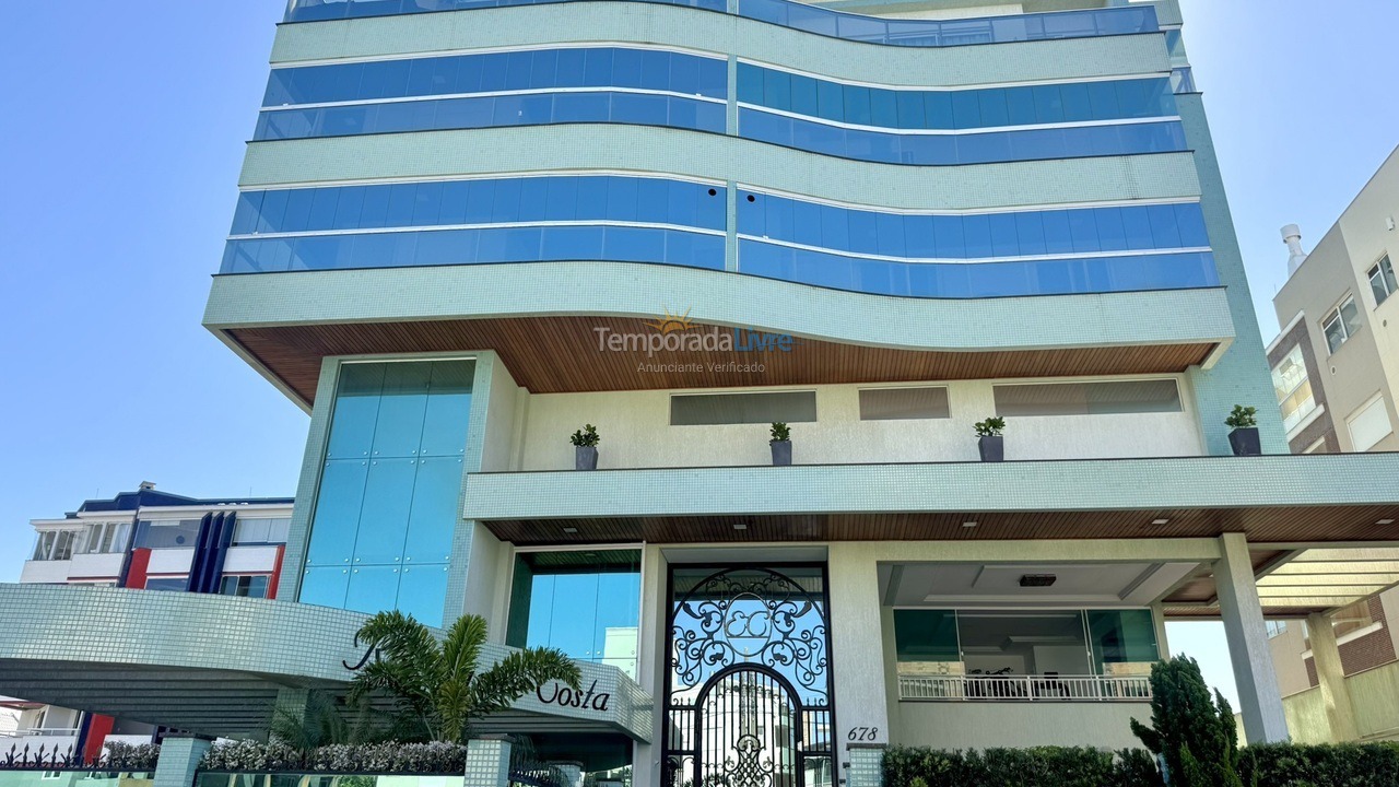 Apartamento para aluguel de temporada em Bombinhas (Praia de Bombas)