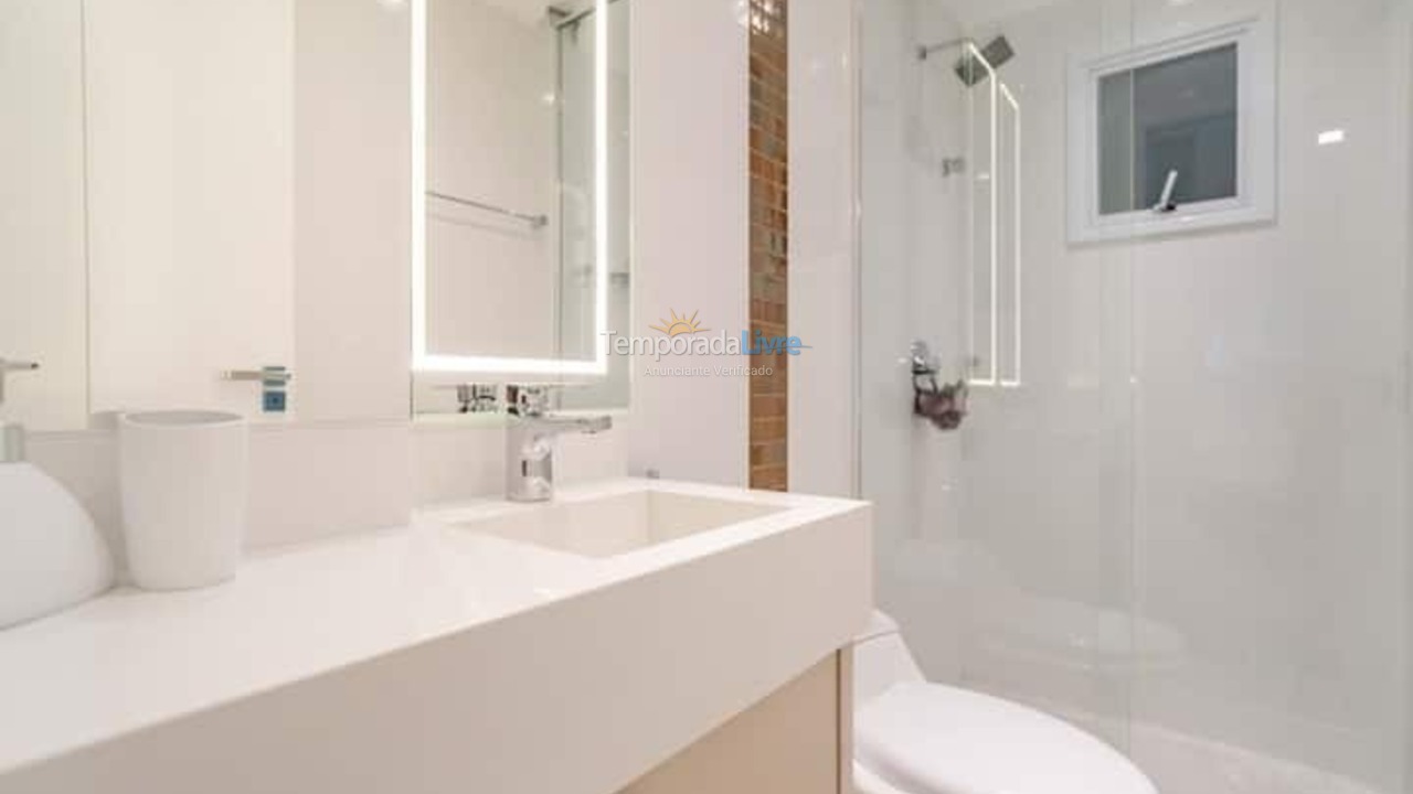 Apartamento para aluguel de temporada em Bombinhas (Praia de Bombas)