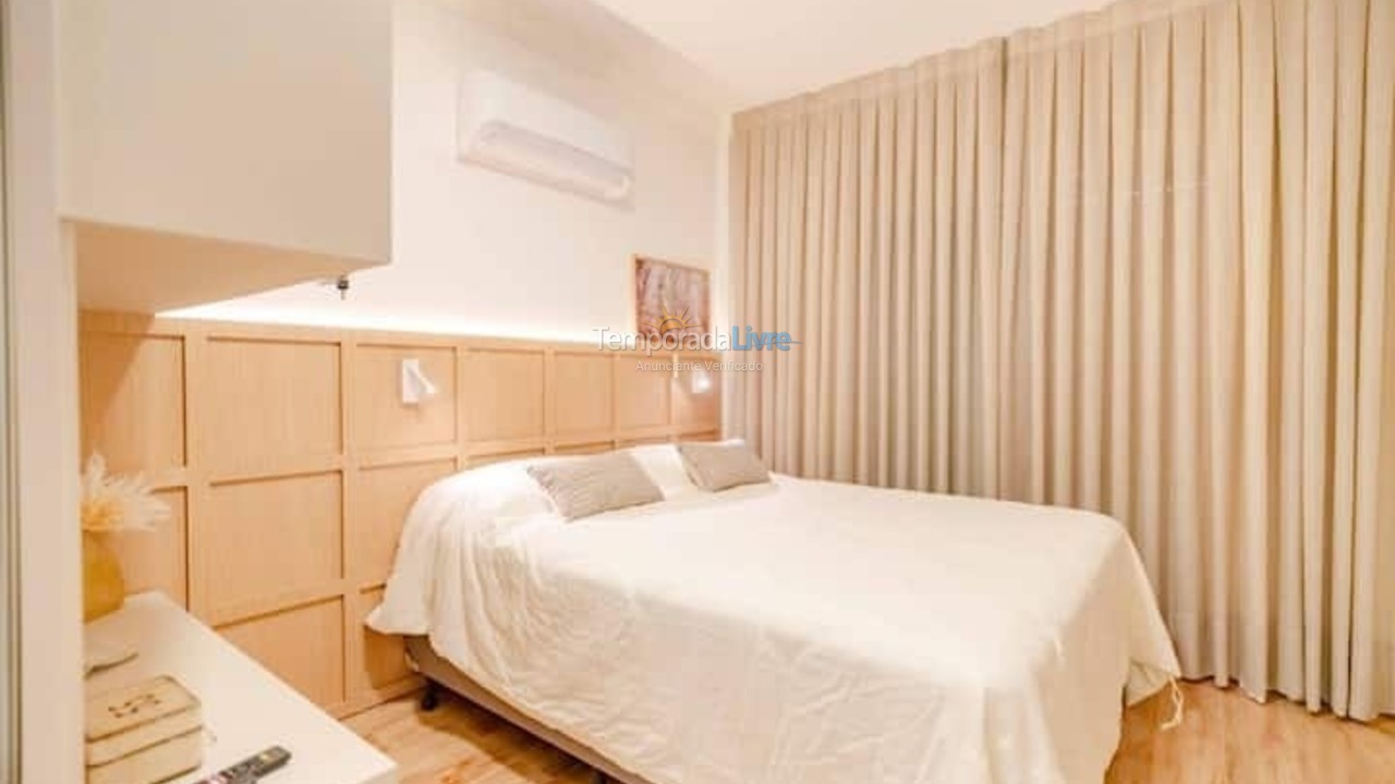 Apartamento para aluguel de temporada em Bombinhas (Praia de Bombas)