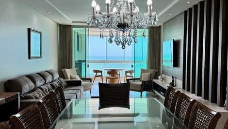 Luxo Frente-Mar na Av. Atlântica • 4 Suítes • Vista Total da Orla