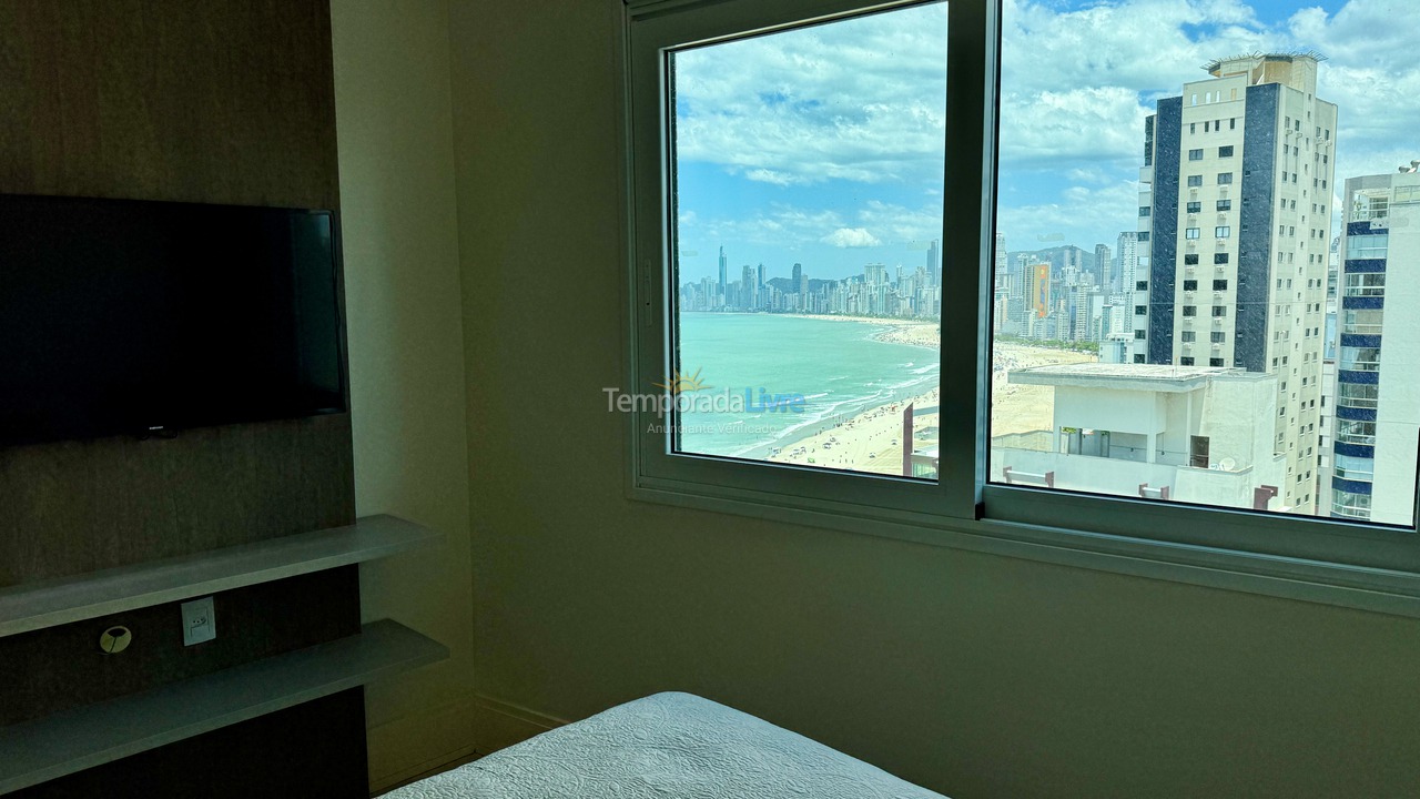 Apartamento para aluguel de temporada em Balneário Camboriú (Praia Central)