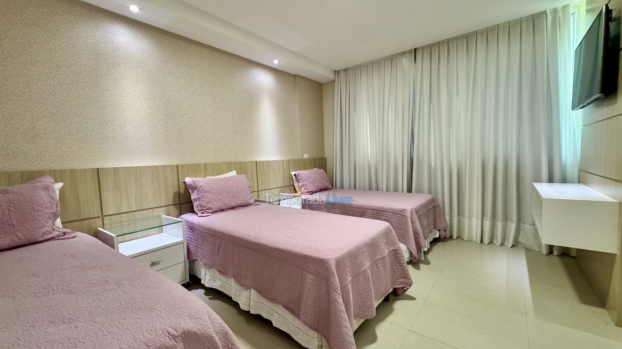 Apartamento para aluguel de temporada em Balneário Camboriú (Praia Central)