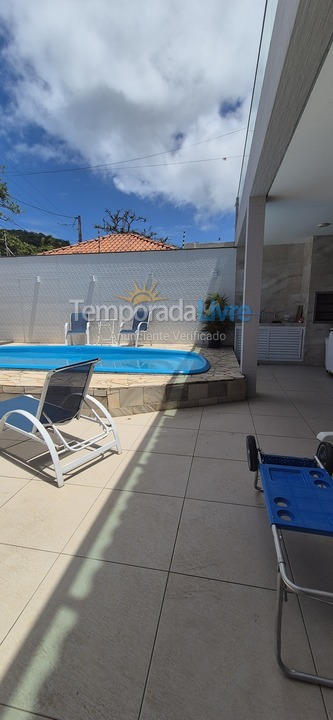 House for vacation rental in Guarujá (Praia do Pernambuco)
