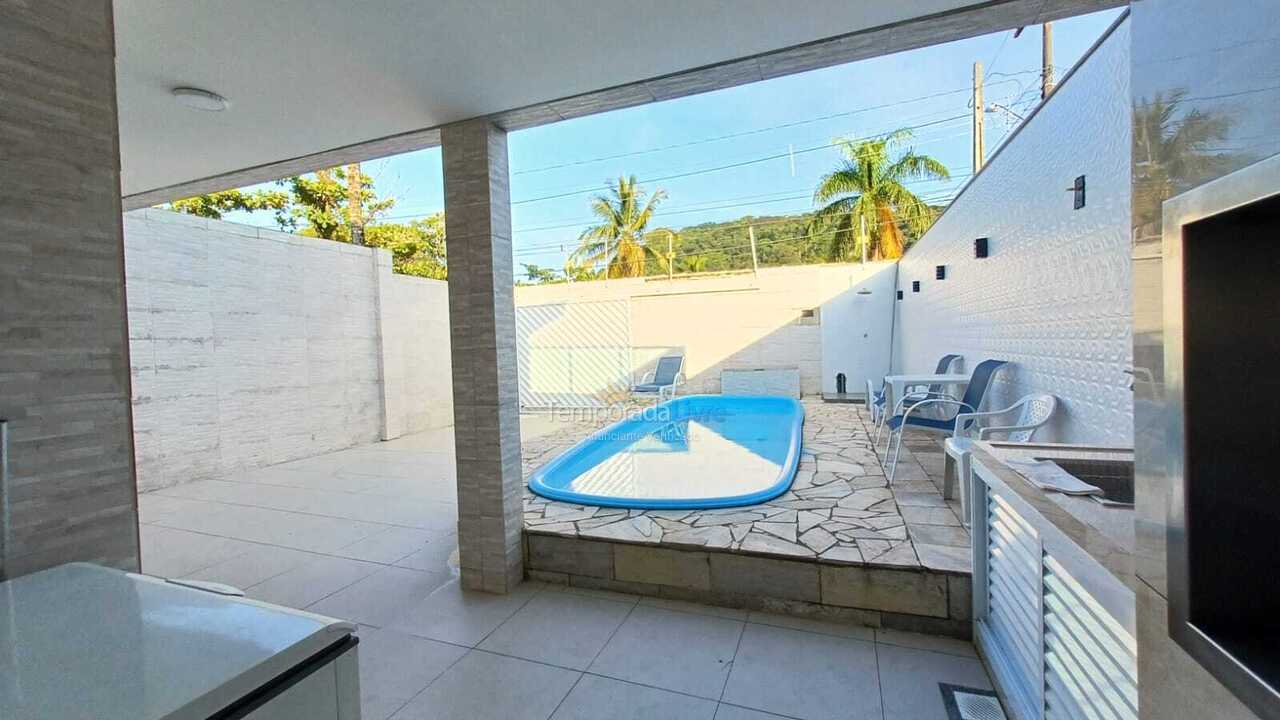 House for vacation rental in Guarujá (Praia do Pernambuco)