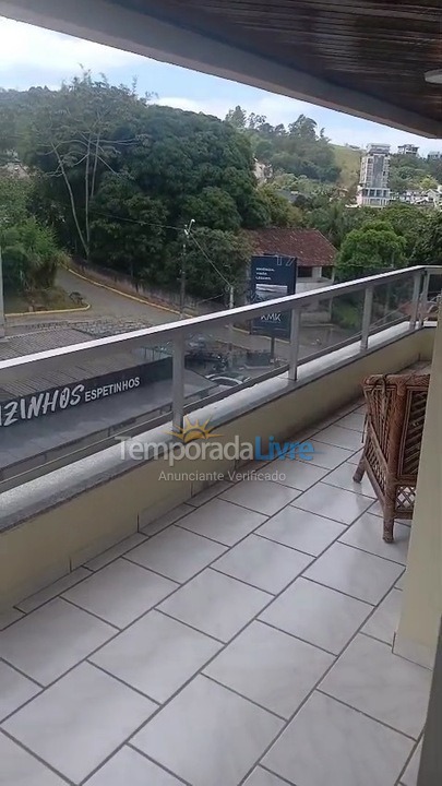 Apartamento para aluguel de temporada em Itapema (Canto da Praia)