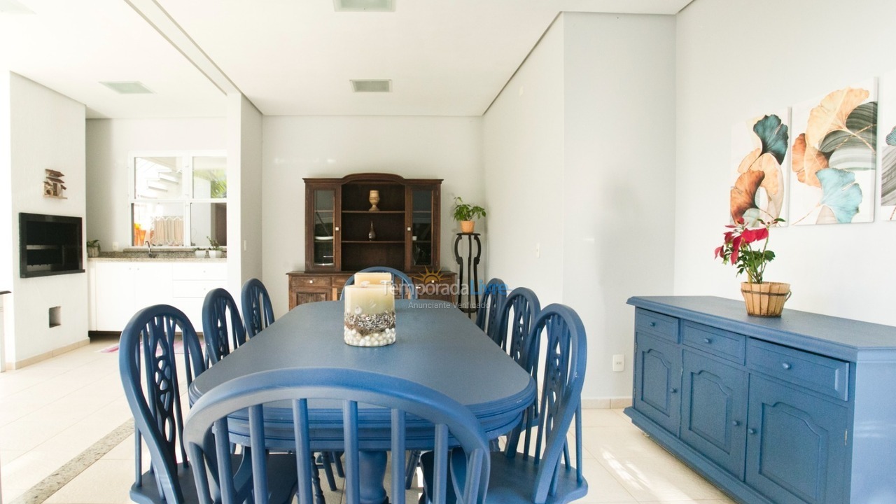 Casa para aluguel de temporada em Florianopolis (Jurerê Internacional)