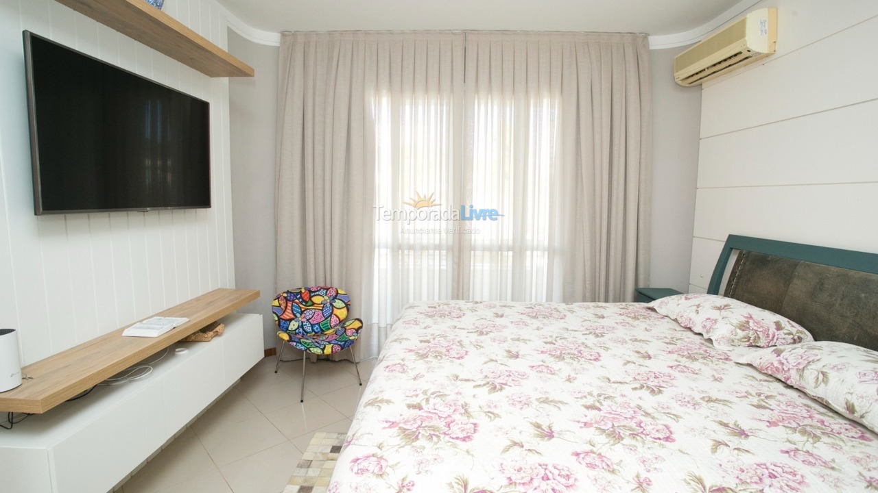 Casa para aluguel de temporada em Florianopolis (Jurerê Internacional)