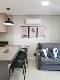 Ap. Alto Padrão Caiçara Próximo a Feirinha e 200 MT da Praia e