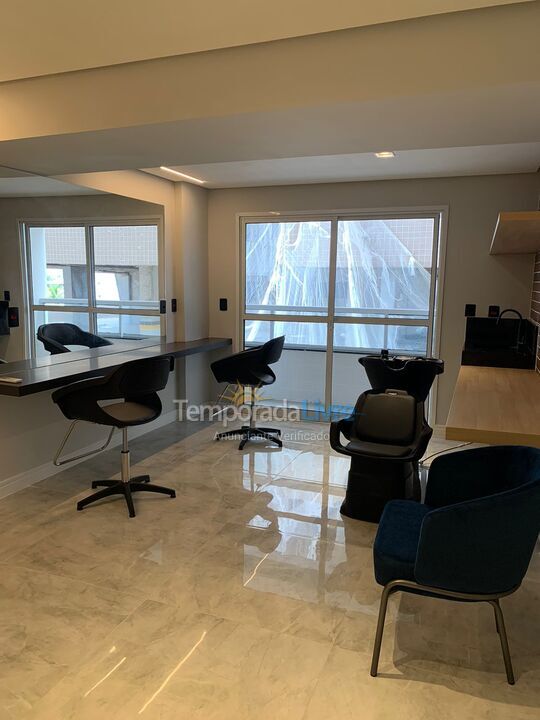 Apartamento para aluguel de temporada em Praia Grande (Praia do Caiçara)