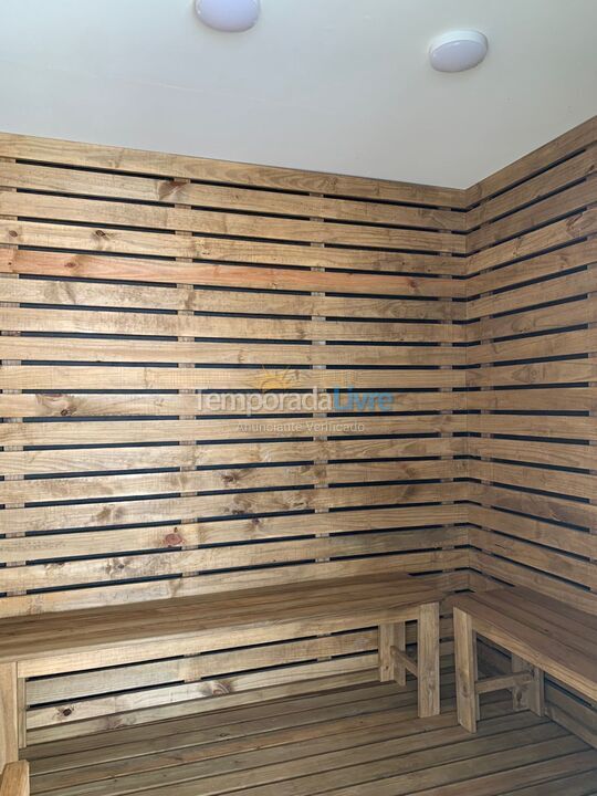 Apartamento para aluguel de temporada em Praia Grande (Praia do Caiçara)