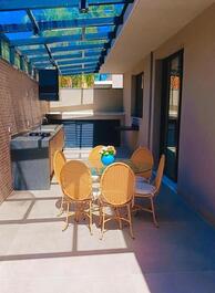 Hermosa casa adosada disponible para alquiler.