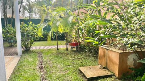 Beautiful house available for New Year's Eve.