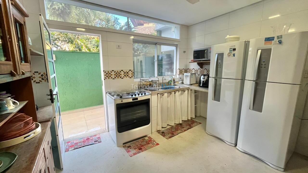 House for vacation rental in São Sebastião (Praia da Baleia)