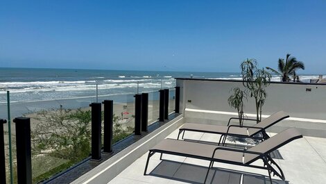 DE- Suíte vista mar, banheira e café da manhã