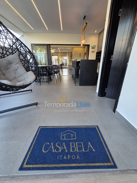 Casa para aluguel de temporada em Itapoá (Itapema do Norte)