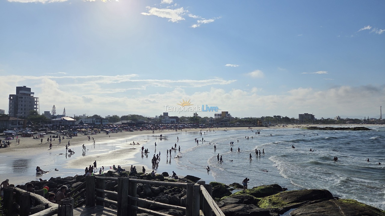 Casa para aluguel de temporada em Itapoá (Itapema do Norte)