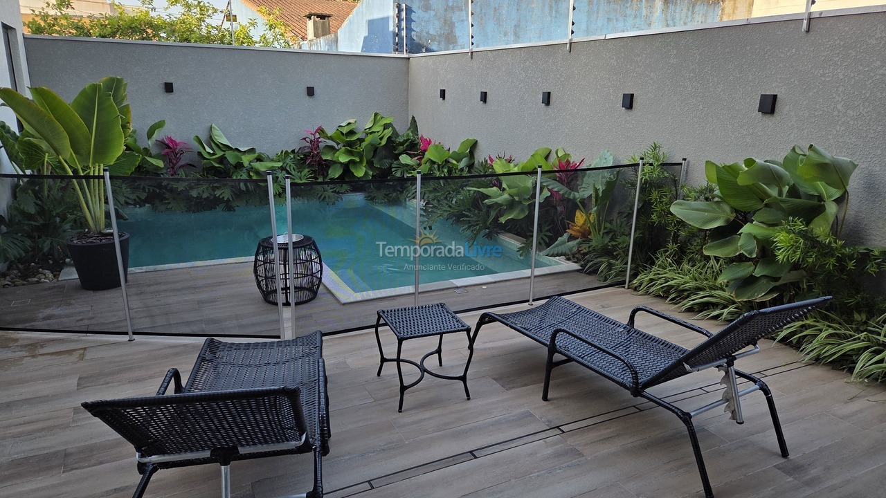 Casa para aluguel de temporada em Itapoá (Itapema do Norte)