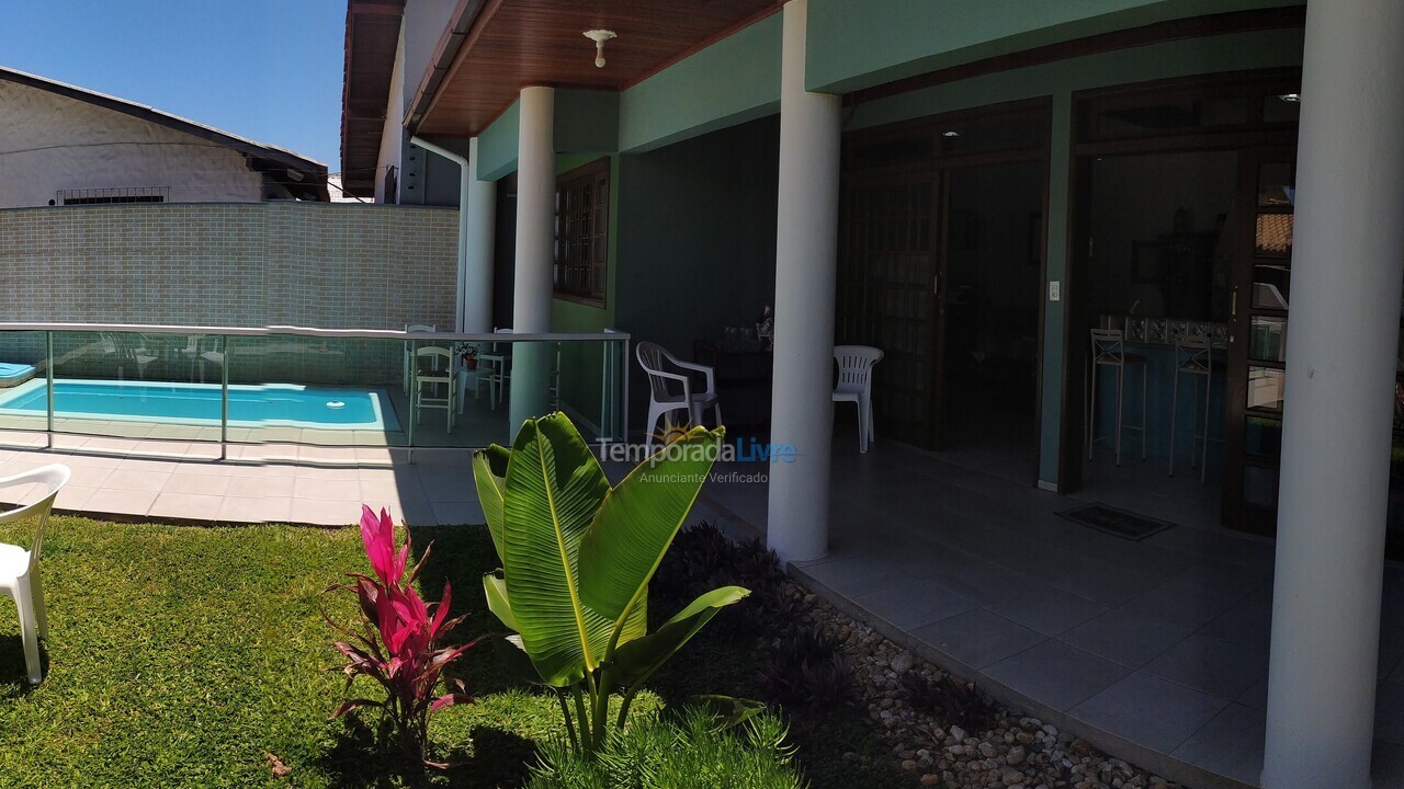 House for vacation rental in Florianopolis (Canasvieiras)