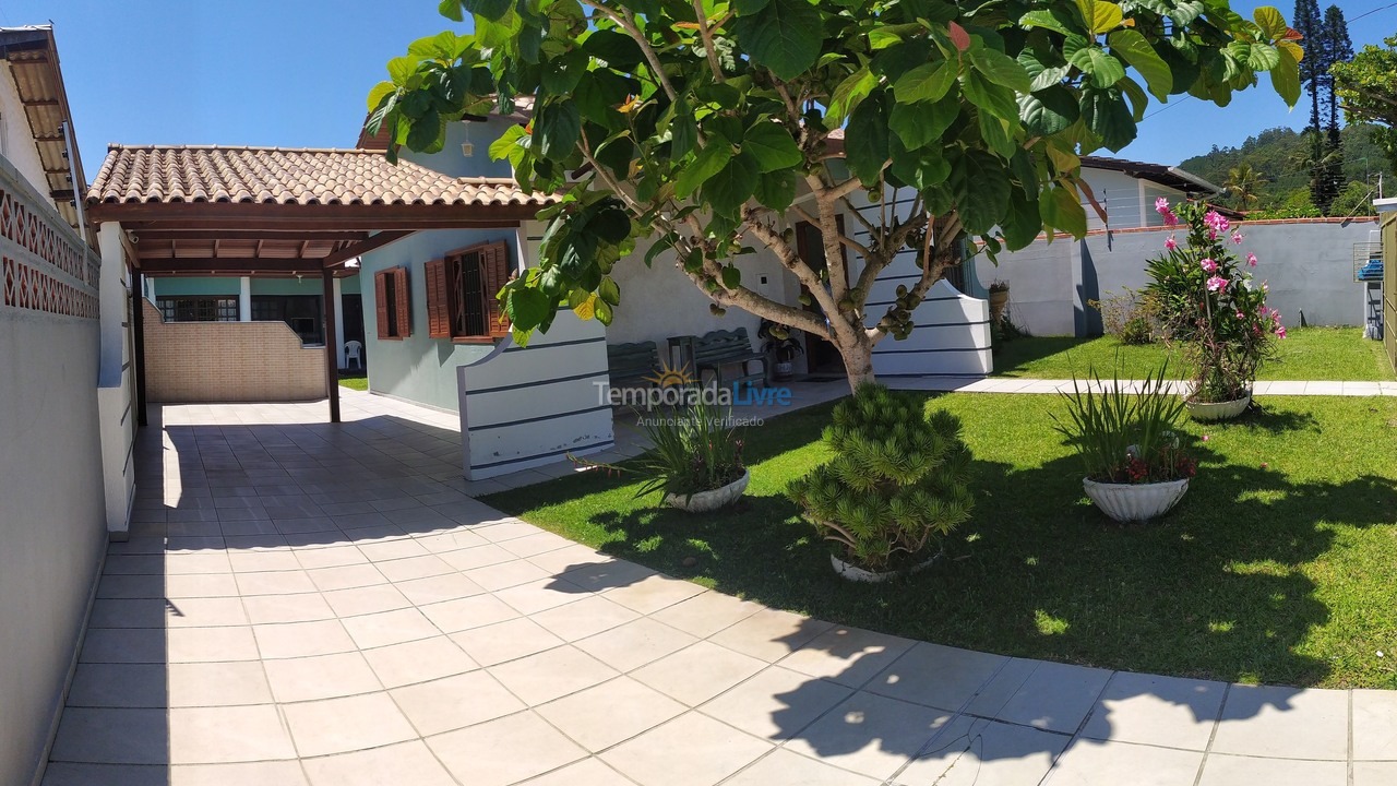 House for vacation rental in Florianopolis (Canasvieiras)