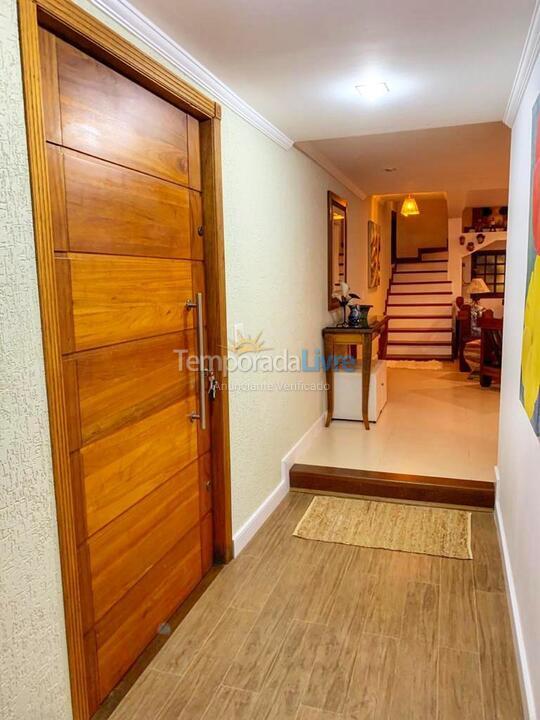 Casa para alquiler de vacaciones em Ilhabela (Perequê)