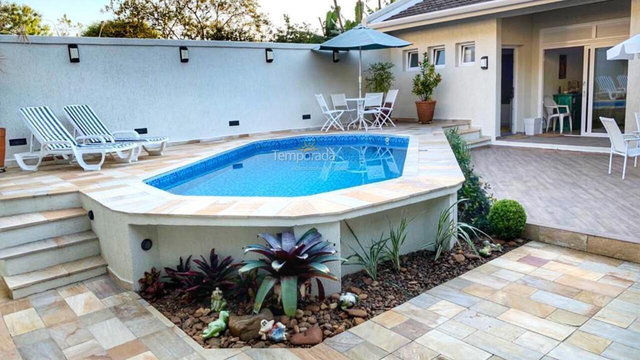 Casa para alquiler de vacaciones em Ilhabela (Perequê)