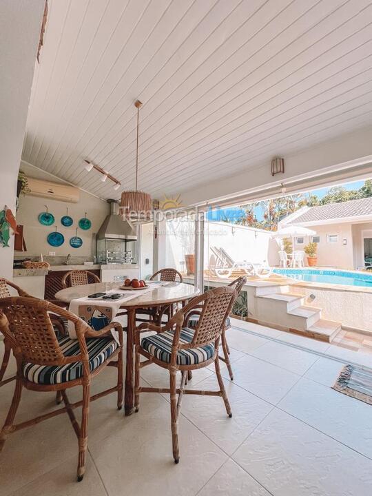 Casa para alquiler de vacaciones em Ilhabela (Perequê)