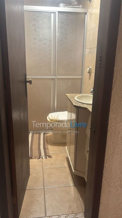 Casa para aluguel de temporada em Itapoá (Balneário das Palmeiras)