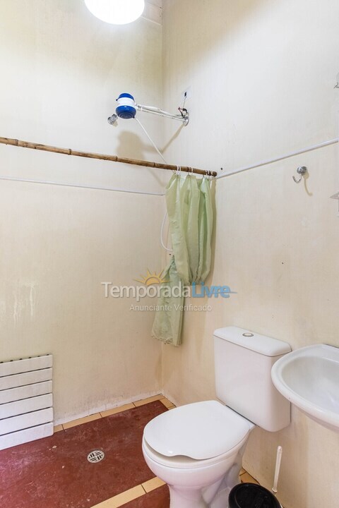 Casa para alquiler de vacaciones em Ubatuba (Praia do Lázaro)