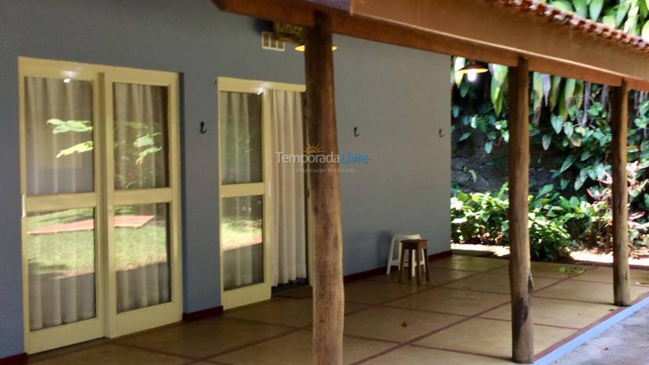 Casa para alquiler de vacaciones em Ubatuba (Praia do Lázaro)